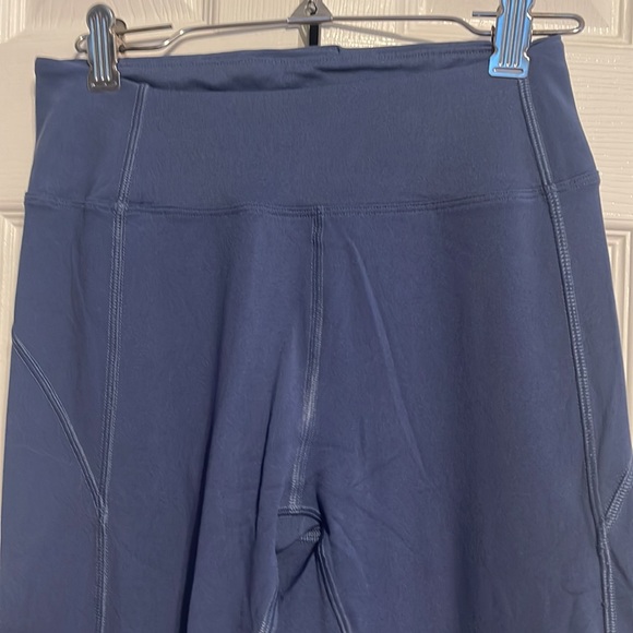 Victoria's Secret PINK sport leggings in blue with mesh bottom size small NWOT - Picture 2 of 11